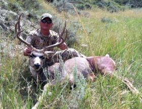 Wyoming big game outfitters, guided hunts wy, deer hunt guides wyoming